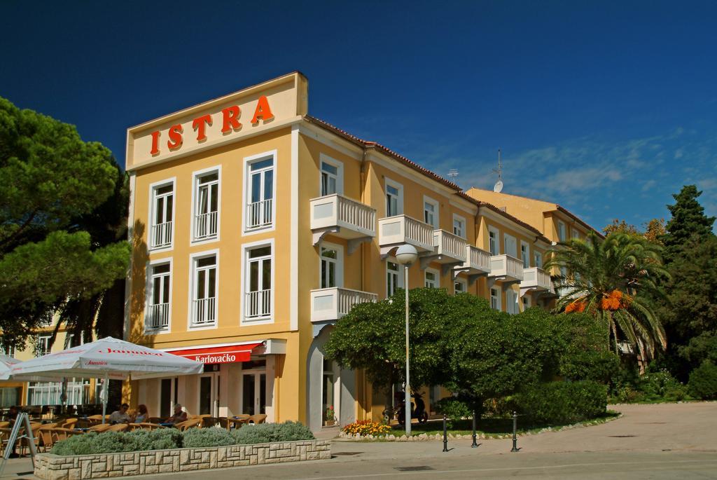 Hotel Istra Rab Town Exterior photo